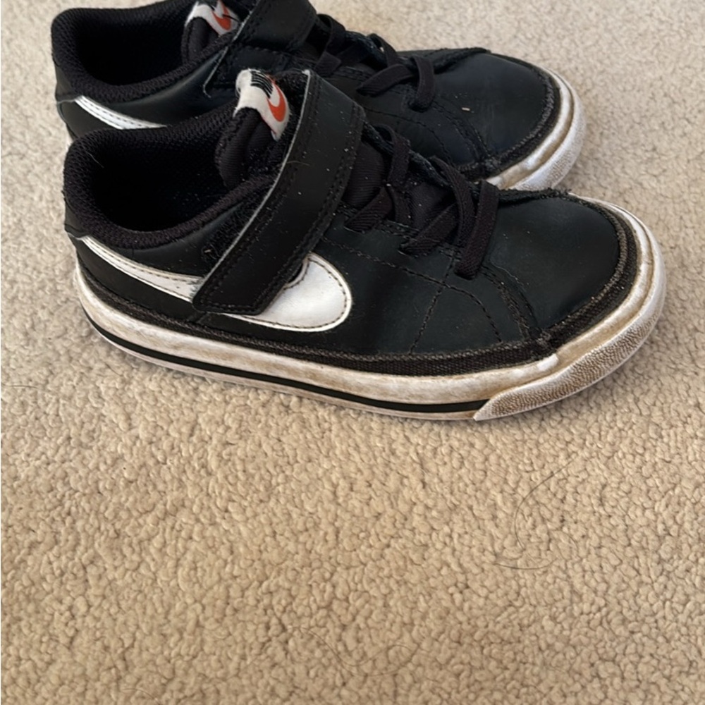 Nike Kids Black and White Velcro Sneakers